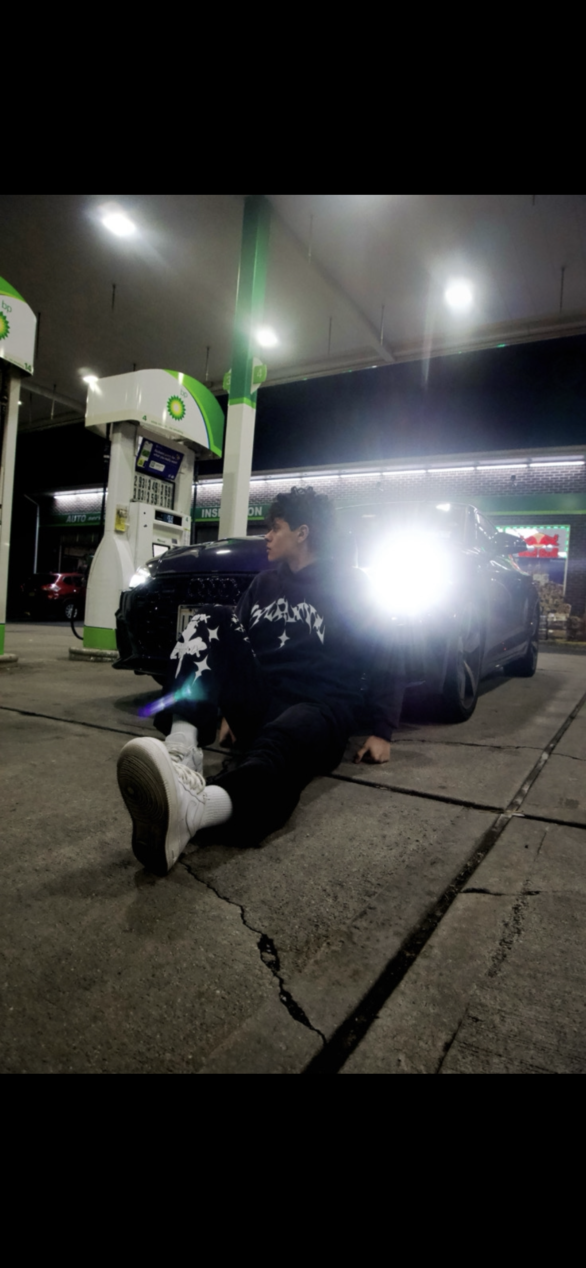 ISOLATION HOODIE